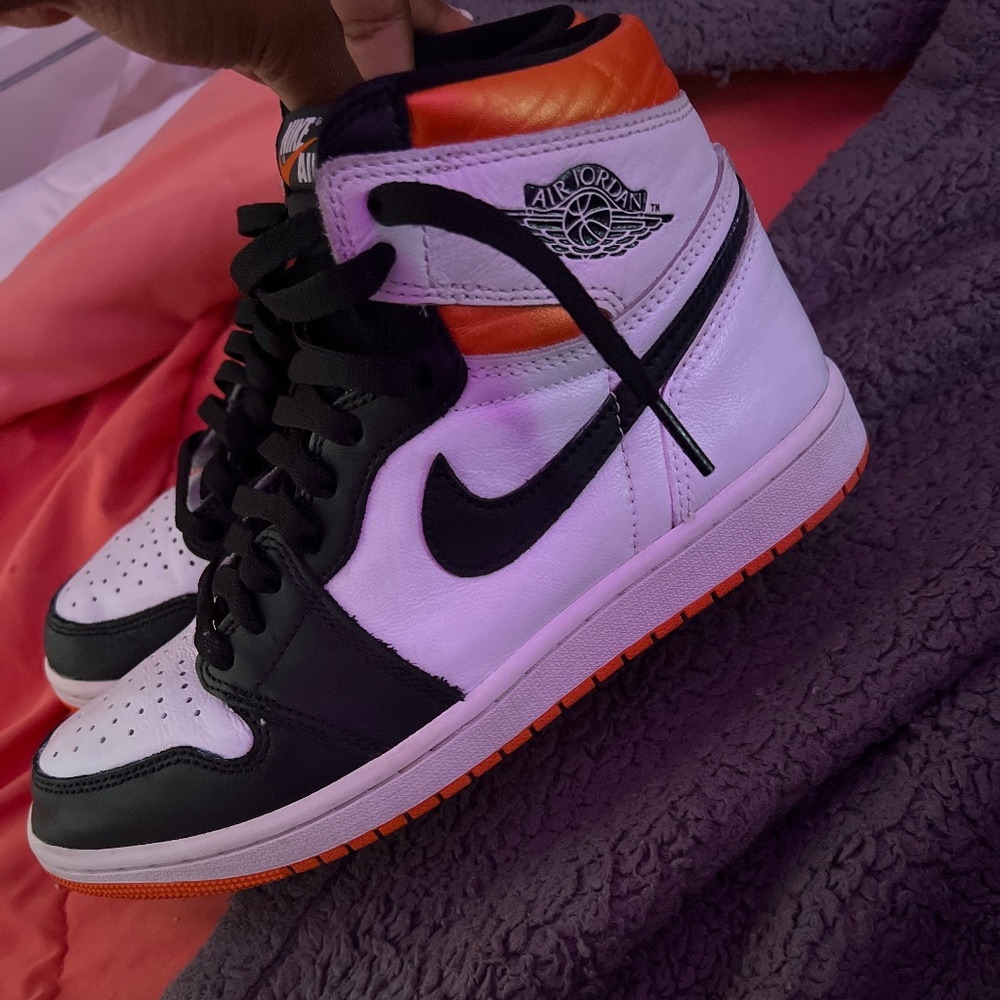 Jordan 1 high electro orange